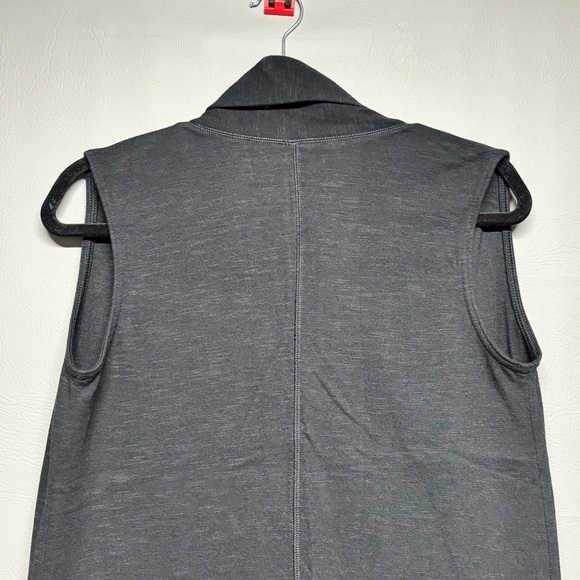 ✨ The North Face Women’s Black Open Front Vest Sleeveless Lightweight Size XS - Picture 3 of 15